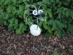Steinfigur Vogel aus Granit und Edelstahl für Heim und Garten