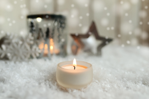 Weihnachtliche Kerzen, Teelichter und Deko für die Advents- und Weihnachtszeit online kaufen